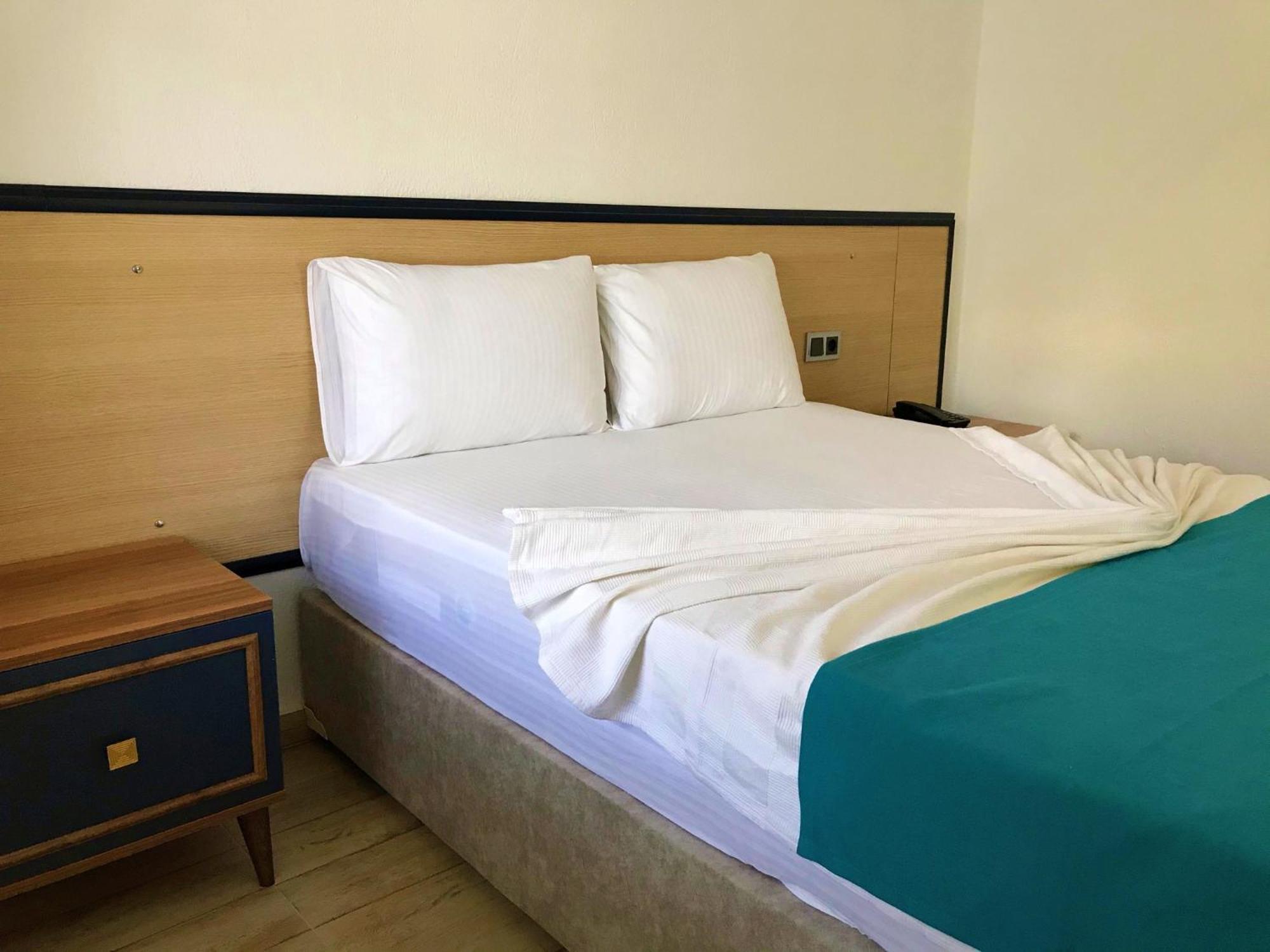 Urga Butik Otel & Restaurant Gulluk ภายนอก รูปภาพ